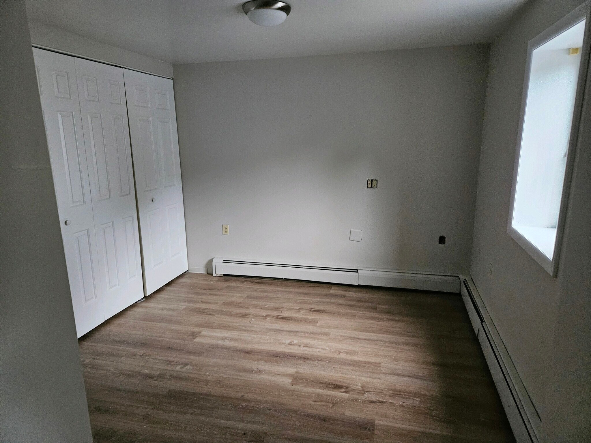 Building Photo - 77 South Ave