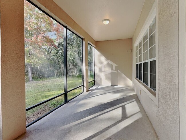 Building Photo - 10016 Caroline Park Dr