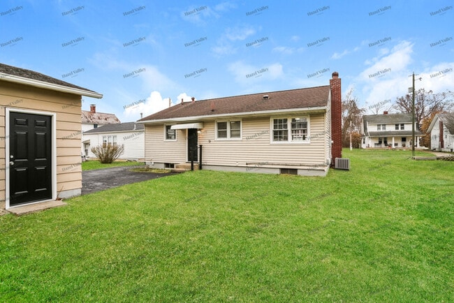 Building Photo - 107 Spring St