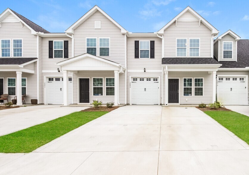 Building Photo - 7291 Bellacroft Dr