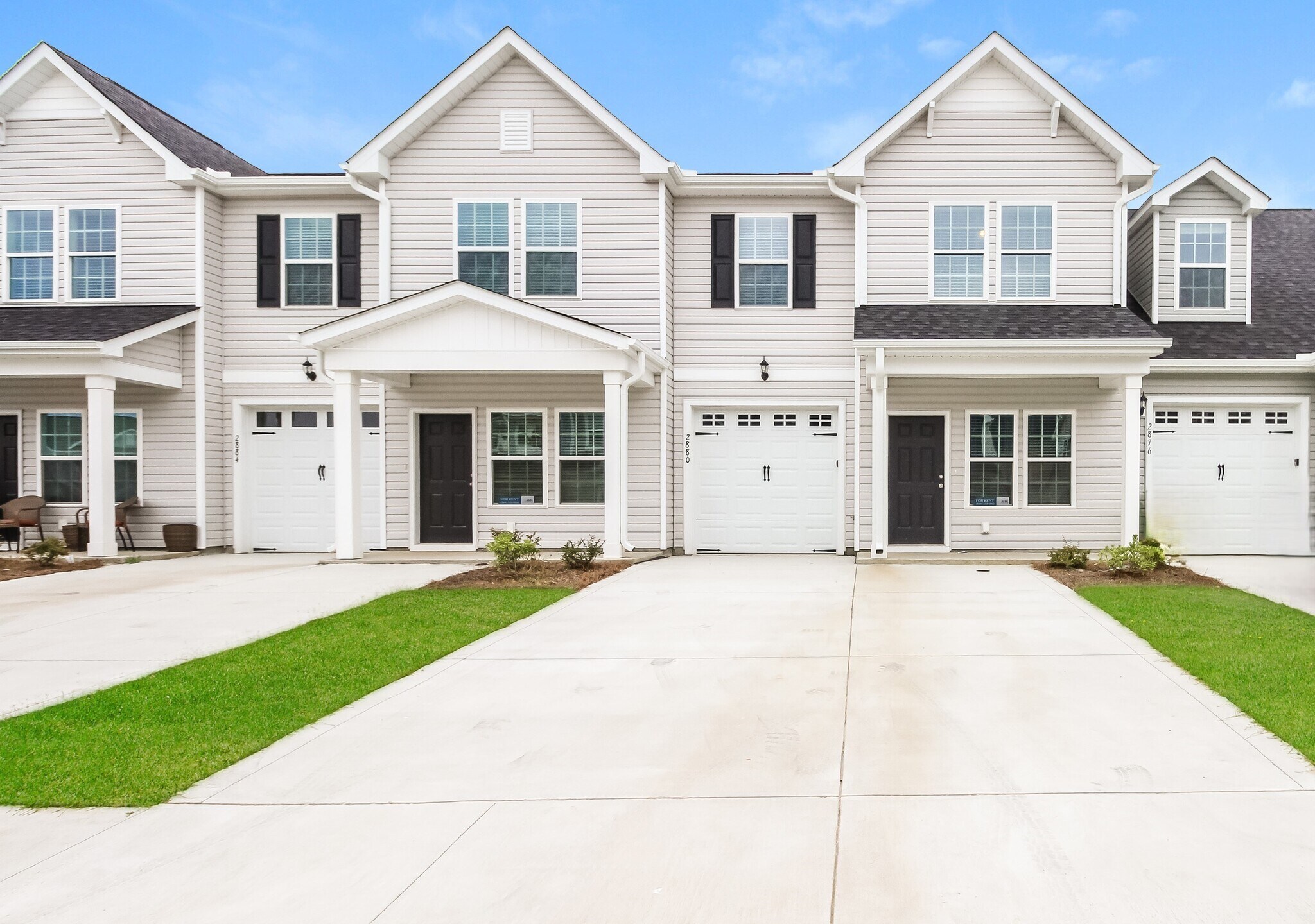 Building Photo - 7260 Bellacroft Dr