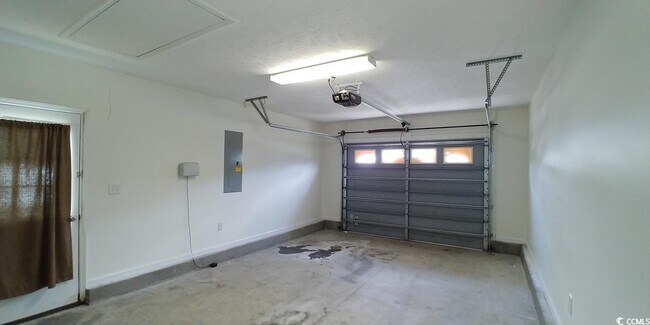 Building Photo - 1289 Gailard Dr