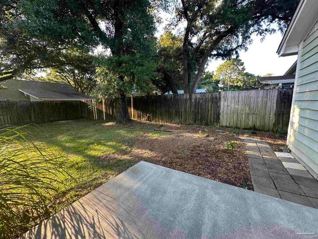 Building Photo - 4218 Baywoods Dr