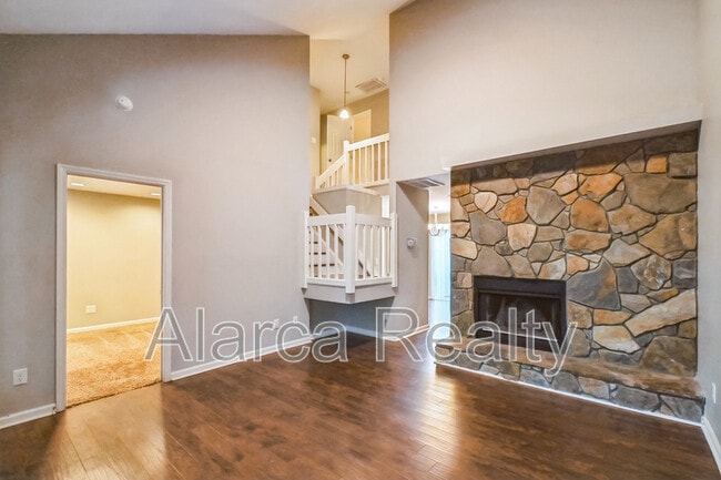 Building Photo - 3909 N Course Dr