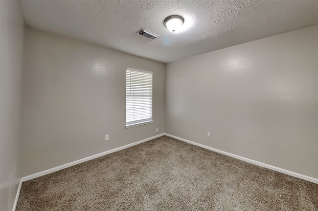 Building Photo - 4313 Lariat Dr