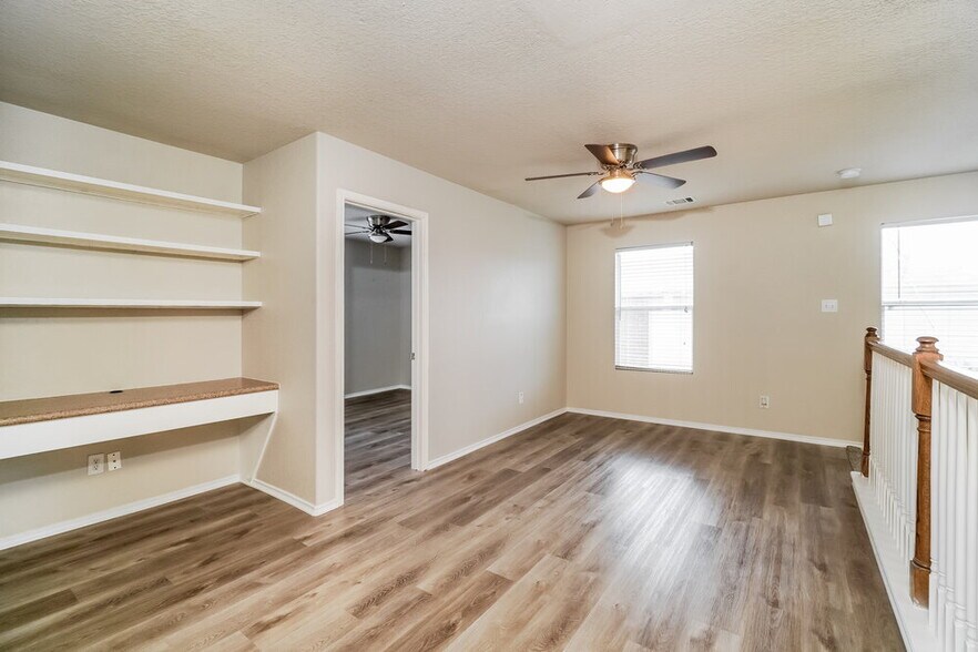 Building Photo - 141 Wistoria Ct