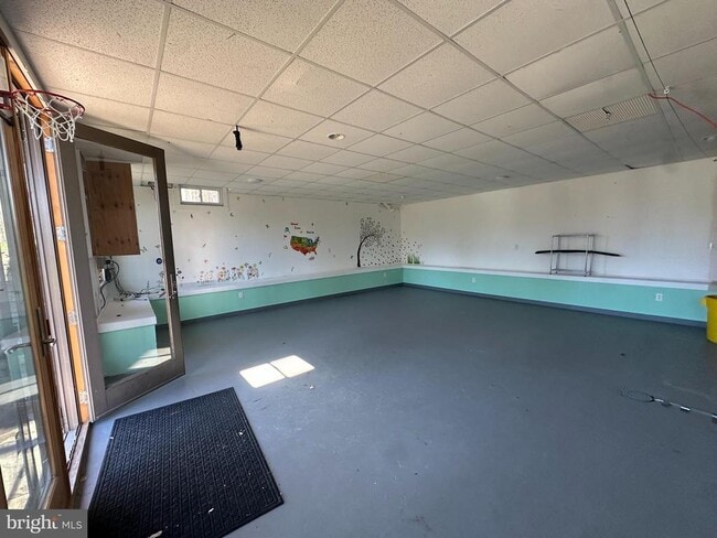 Building Photo - 5995 Lower York Rd