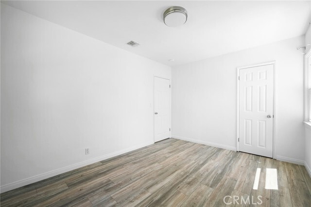 Building Photo - 6438 Densmore Ave