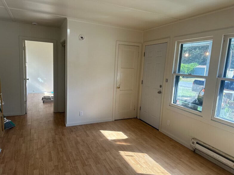 Building Photo - 3209 Whitney Dr