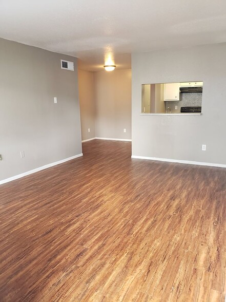 Living Room - Banyan Cove