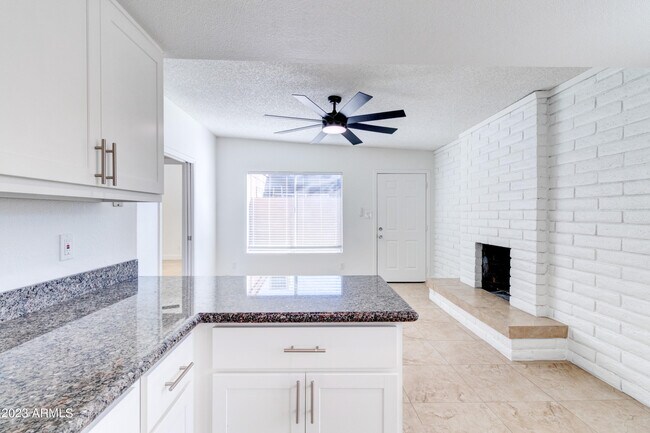 Building Photo - 1297 W 5th St