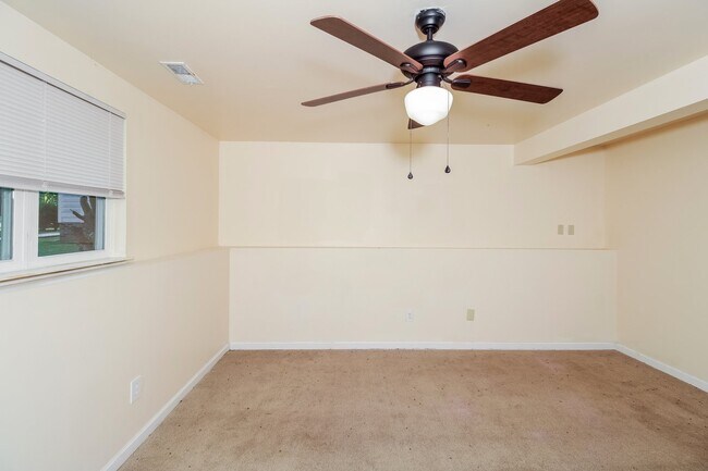 Building Photo - 3004 Windwood Pl