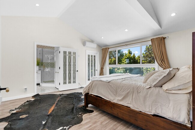 Building Photo - 17812 Parthenia St