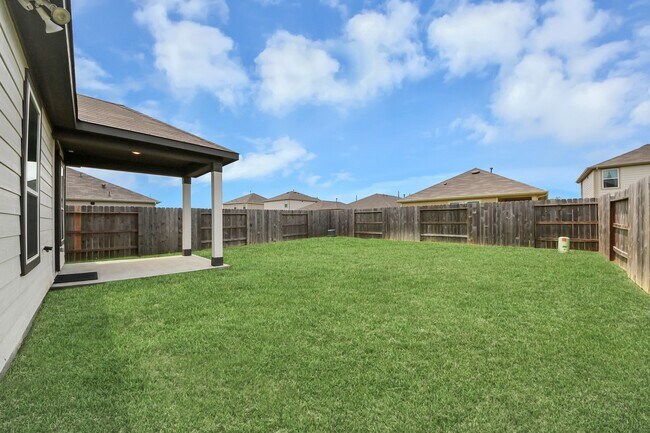 Building Photo - 22830 Brisbee Ln