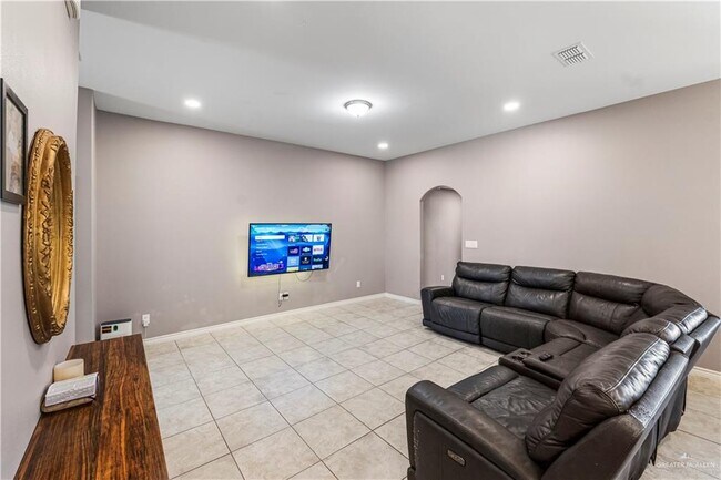 Building Photo - 19 Grand Canyon St