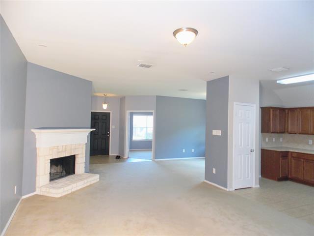 Building Photo - 213 Cliffbrook Dr