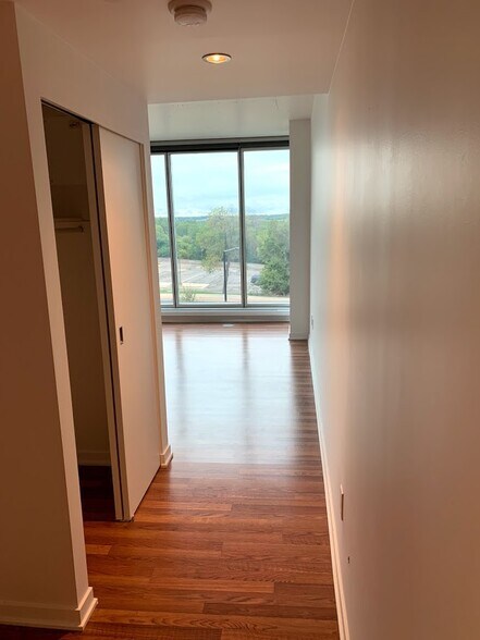 Building Photo - 8151 33rd Ave S