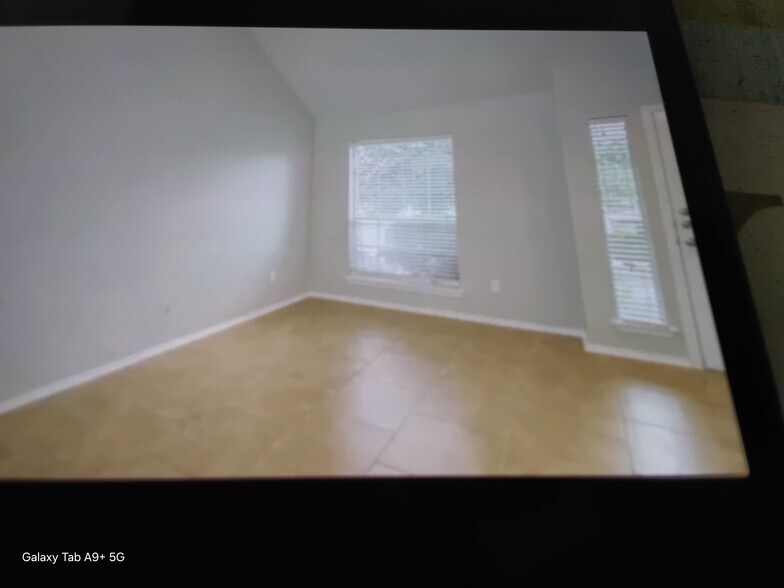 Building Photo - 14820 Lipton Ln