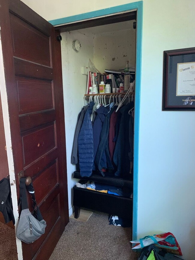 Building Photo - Sunnyland 5BR Near Trader Joe's – Walk to Schools, Private Yard, Pet Friendly | Pre-Leasing Aug 2026