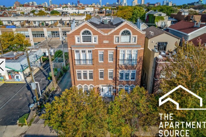 Building Photo - 2743 N Southport Ave