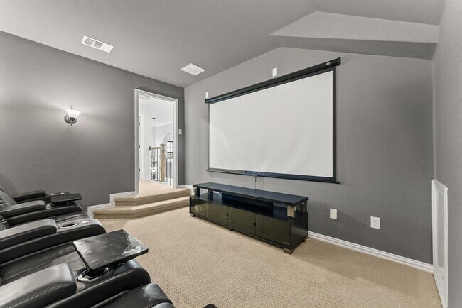 Building Photo - 106 Princes Ct