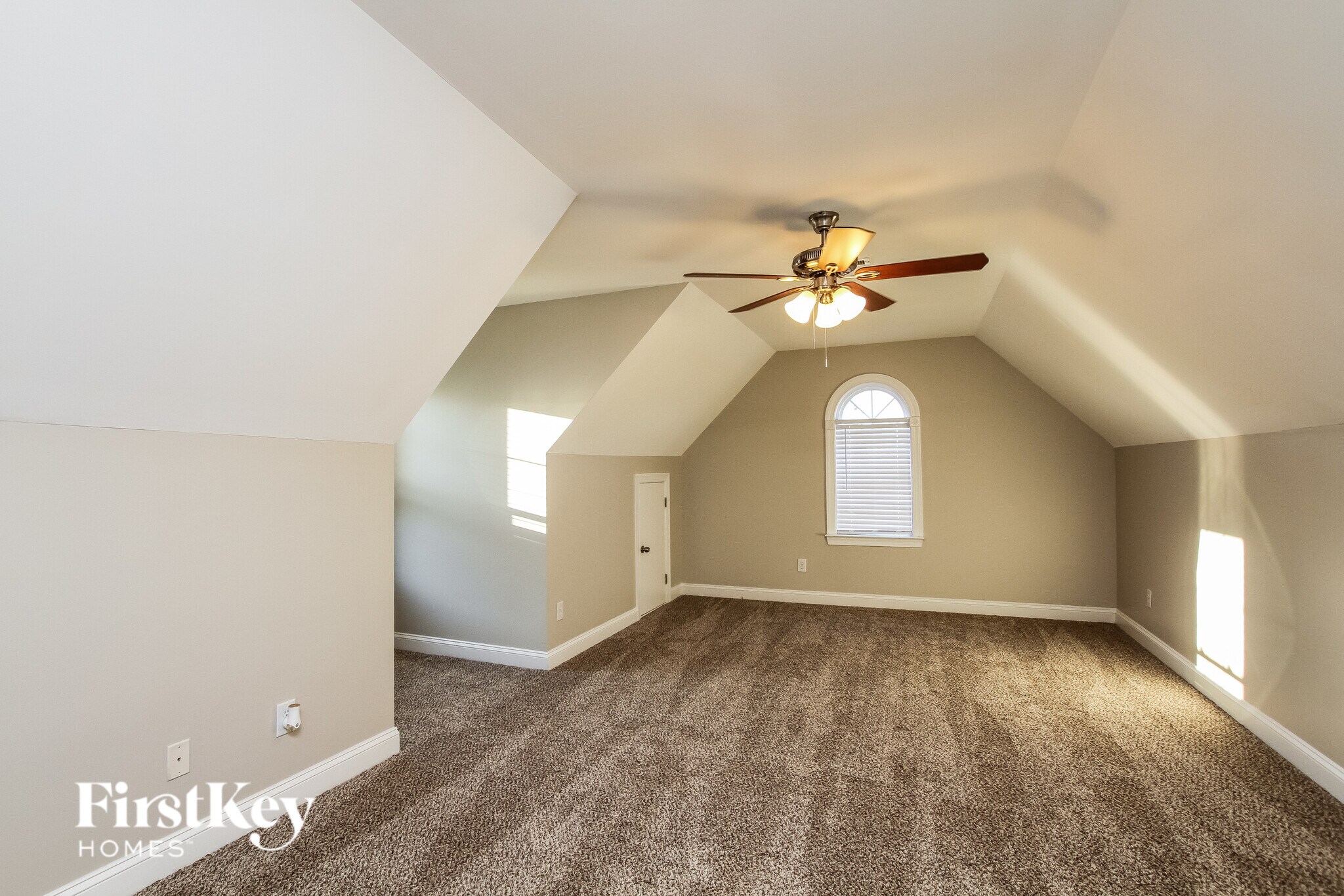Building Photo - 130 Hunters Hill Dr