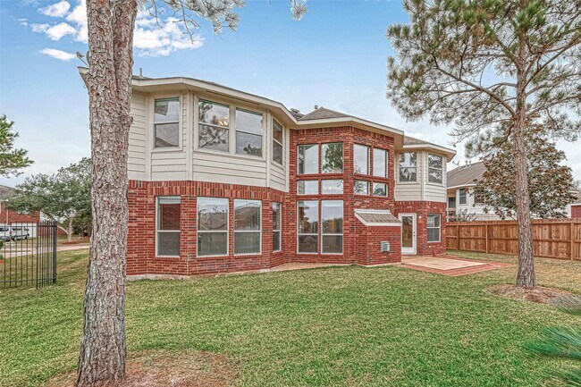 Building Photo - 1222 Watermoon