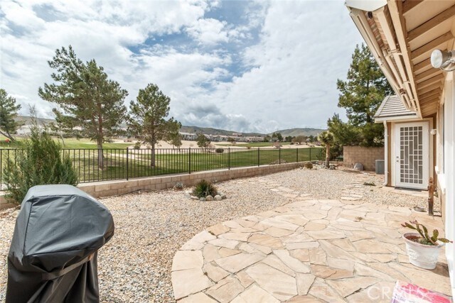 Building Photo - 4108 Club Vista Dr