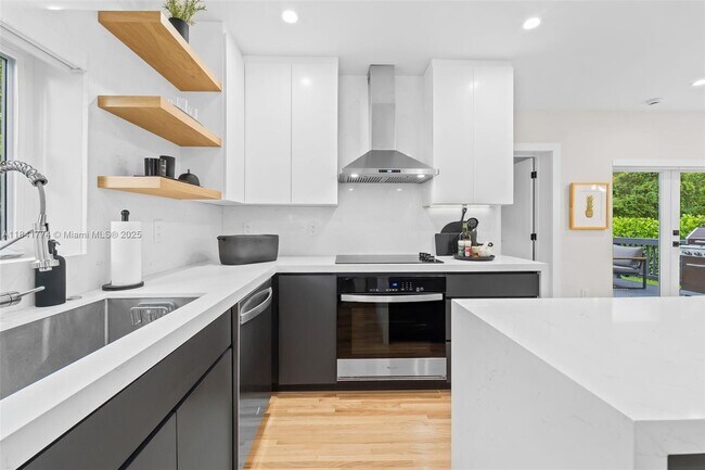 Building Photo - 829 Granada Groves Ct