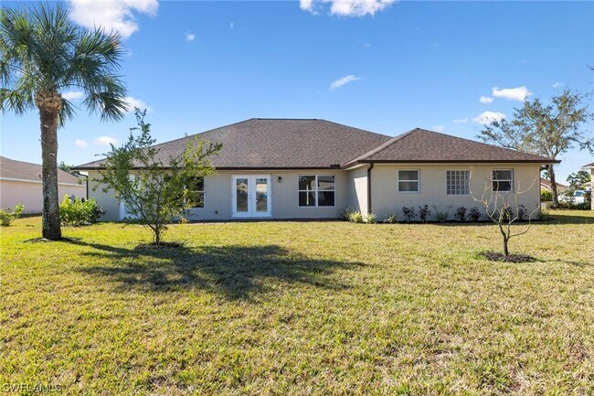 Building Photo - 4BR Home in Gated Town Lakes Community with Lake View