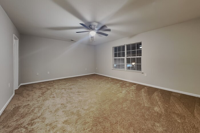 Building Photo - 2521 Mulberry Pond Dr