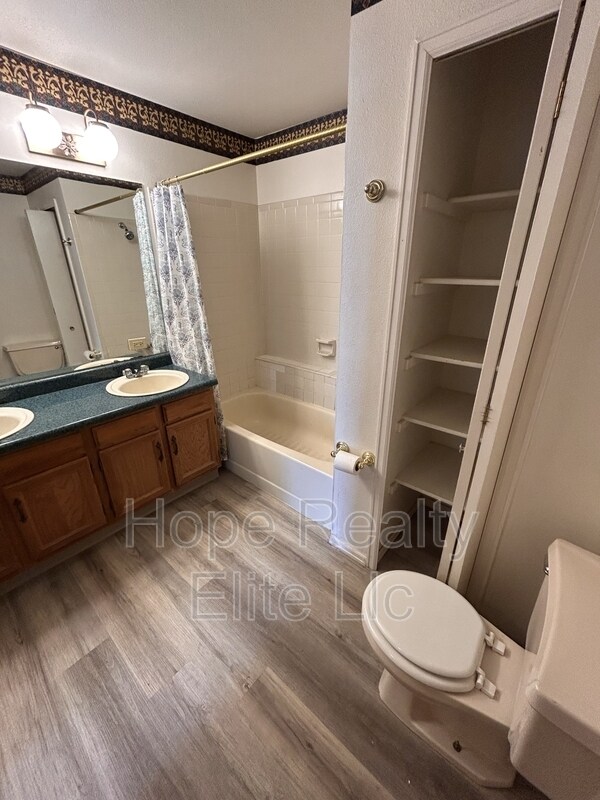 Building Photo - 954 Brant Hollow Ct