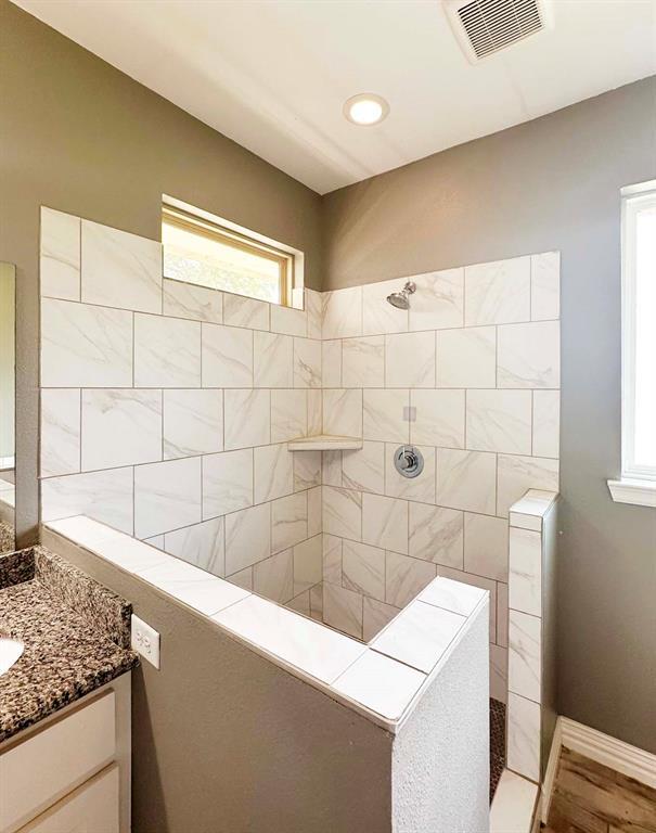 Building Photo - 7638 Bronze Trail Dr
