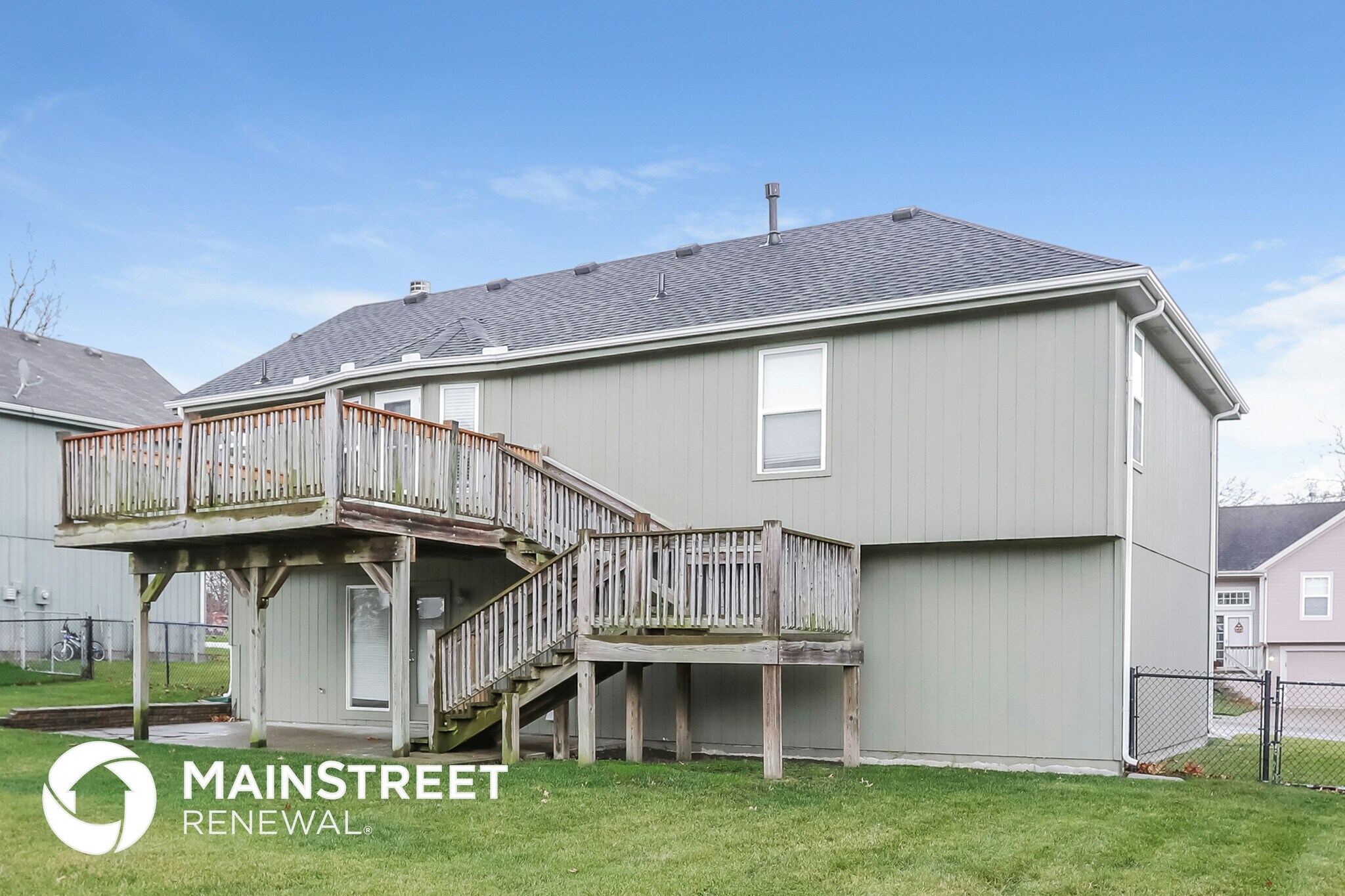 Building Photo - 1702 Briarwood Ln