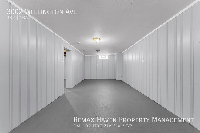 Building Photo - 3002 Wellington Ave