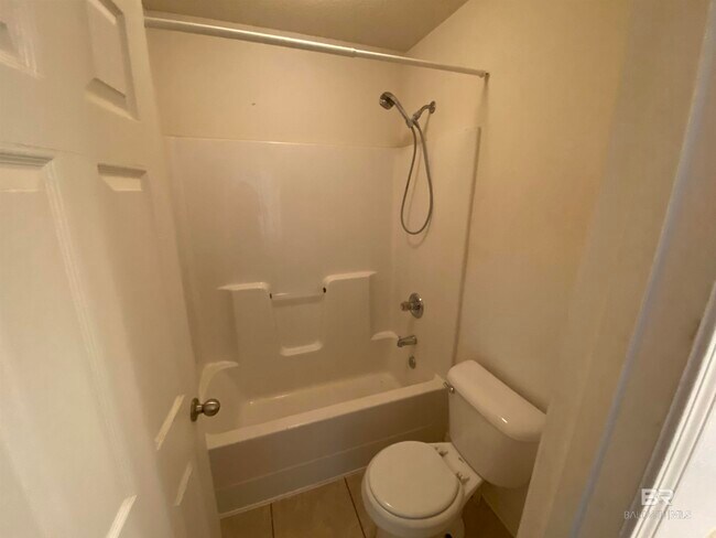 Building Photo - 7960 Eagle Creek Dr