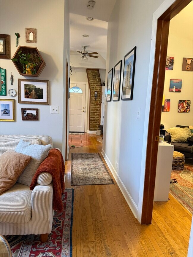 Building Photo - 1823 W Superior St