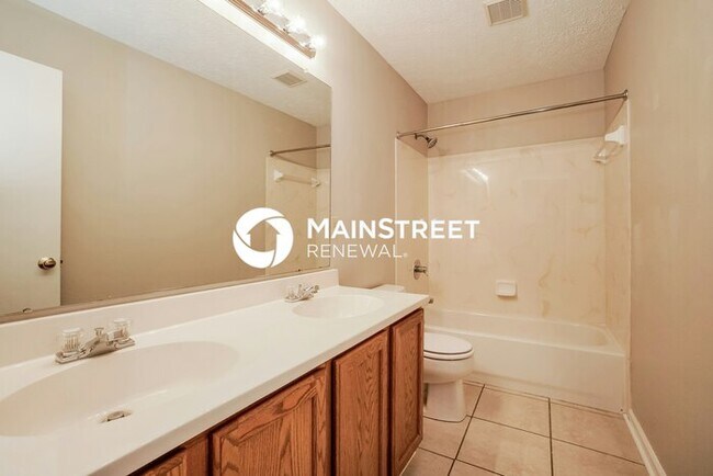 Building Photo - 4 Bedroom Pet-Friendly Home in Pickerington, OH with Main Street Renewal