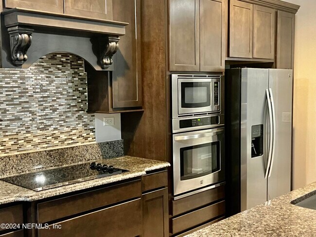 Building Photo - 84143 Swallowtail Dr