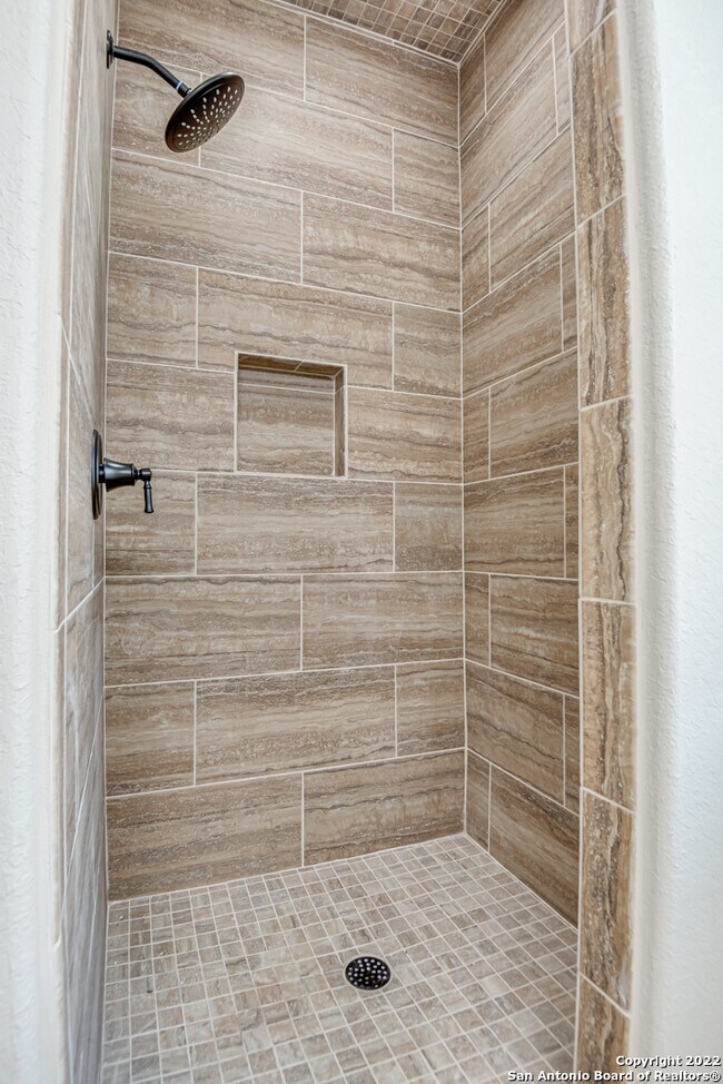 Building Photo - 1702 Gruene Vineyard Crossing