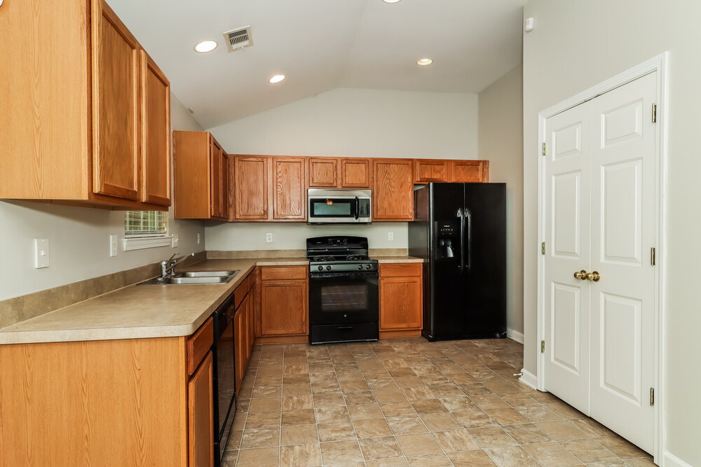 Building Photo - 159 Millstone Glen