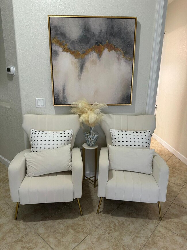 Building Photo - 8203 NW 128th Ln