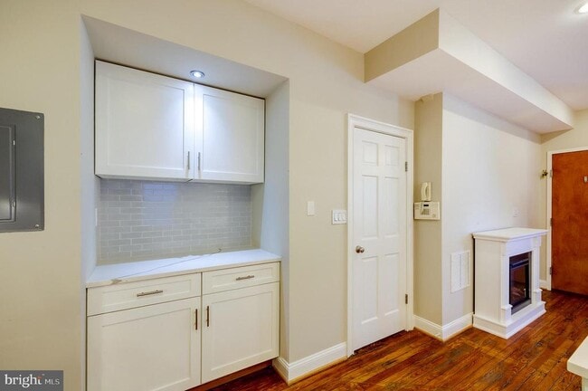 Building Photo - 1543 6th St NW