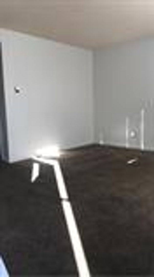 Building Photo - 718 37th Ave