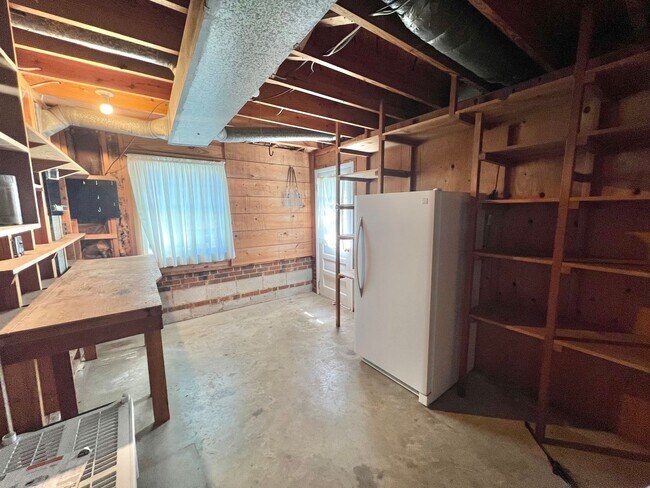 Building Photo - Charming 3BD, 1.5BA Raleigh Home in a Prim...