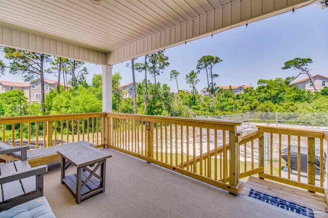 Building Photo - 14358 Gardenglen Dr