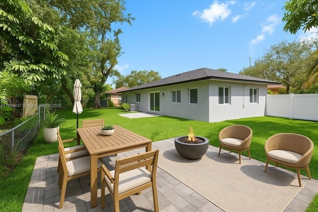 Building Photo - 6120 SW 63rd St