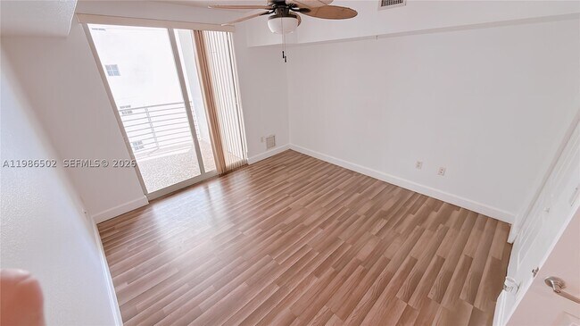 Building Photo - 1830 Radius Dr