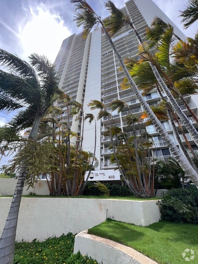 Building Photo - 2 bedroom, 1 bath, condo at Pearl Two * Pa...