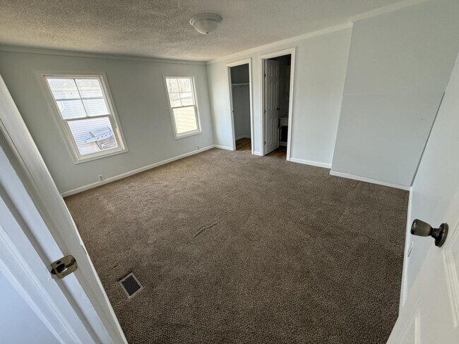 Building Photo - 409 Peachtree St